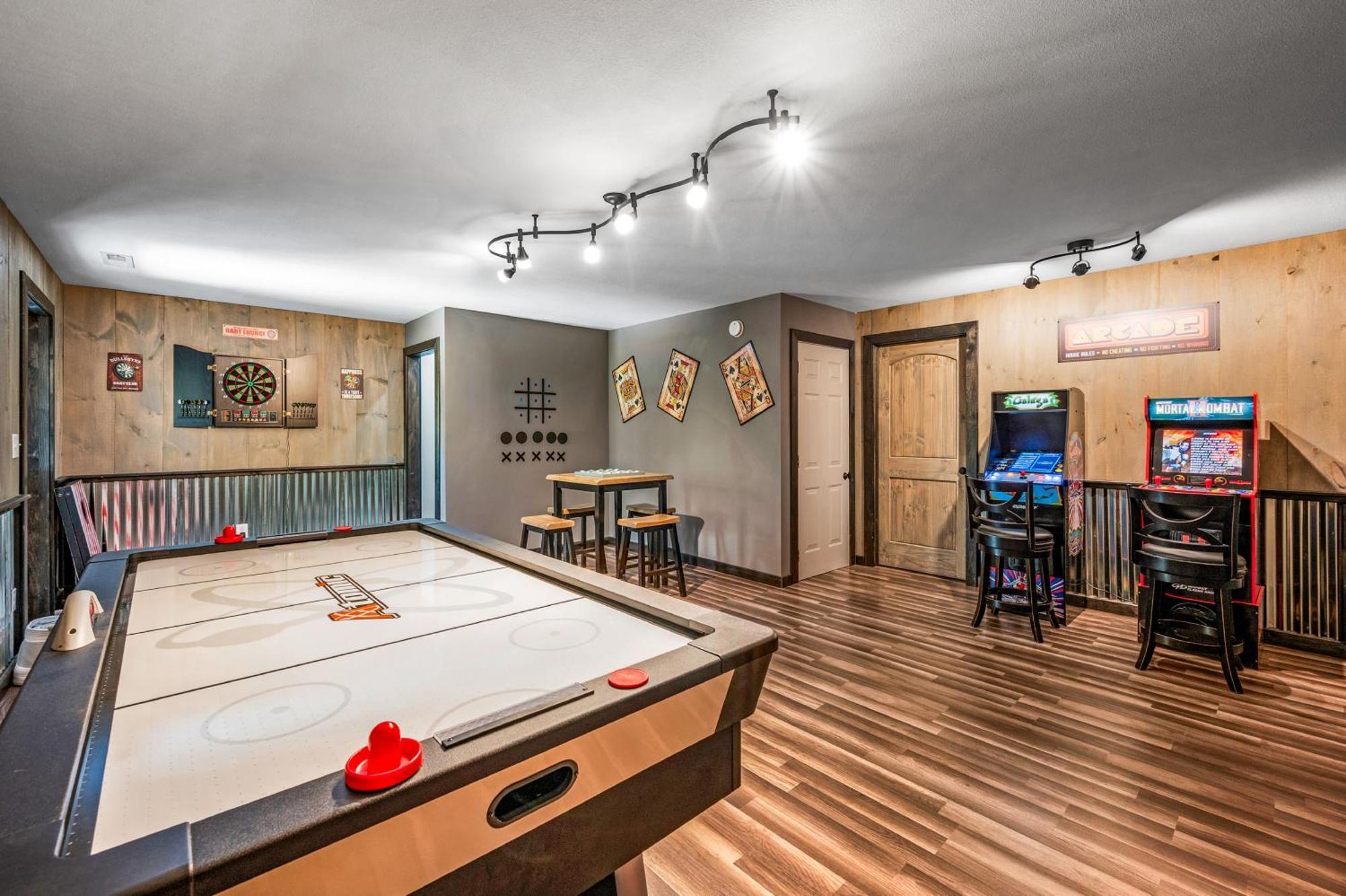 Lil Cabin In The Cove! Mtn Views, Theater, Hot Tub, Games, King Beds, Prime Location! Sevierville Exterior foto